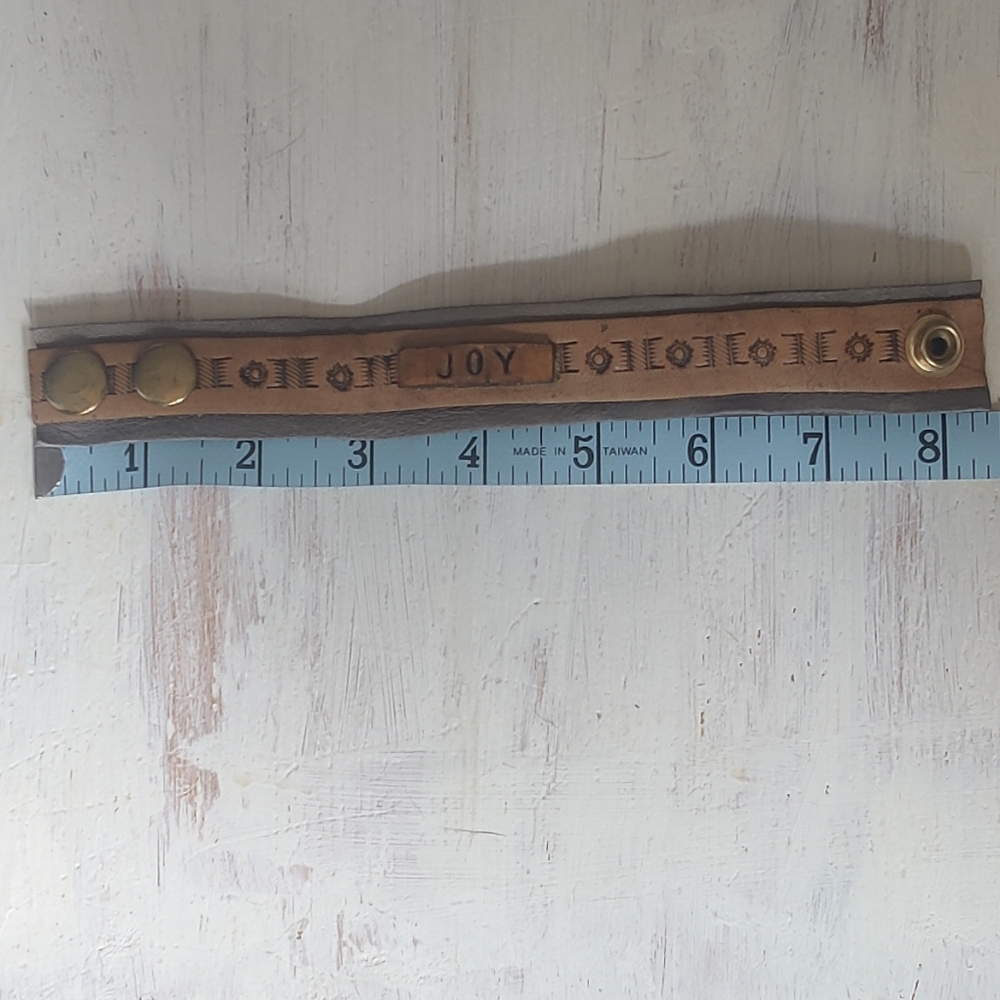 ⭐3 For $21⭐Joy Leather Bracelet - Tan and Gray - Picture 5 of 5